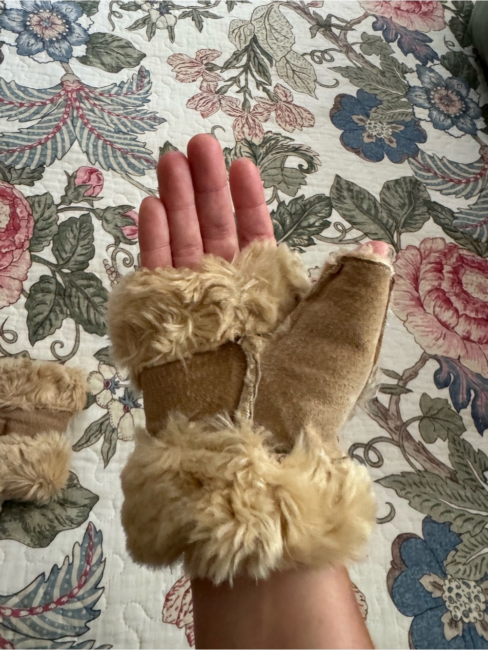 Wilson’s Leather Suede Faux Fur Fingerless Gloves